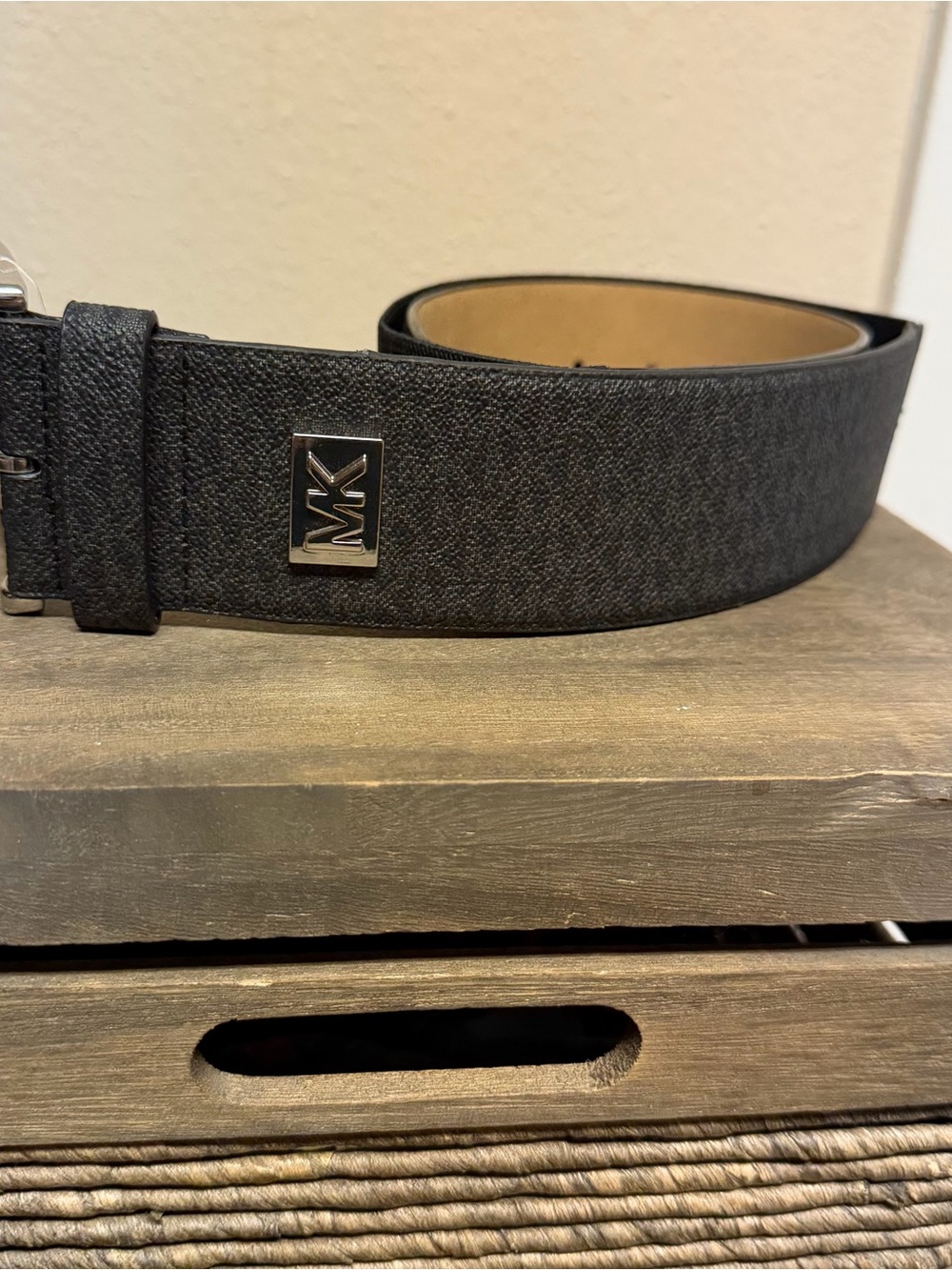 Michael Kors Women’s Black Textured Logo Plaque Belt